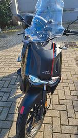 Scooter Elettrico SuperSoco CPX