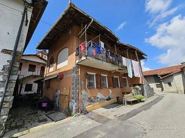 Immobile in asta di 157 m² con 5 locali a Palazzo 