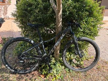 mtb trek marlin 5  27.5/S