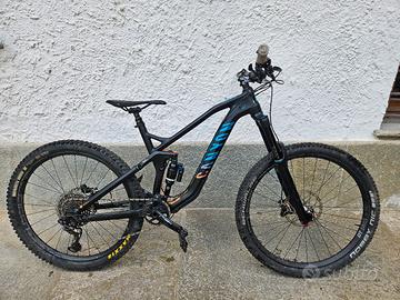 Bicicletta da enduro Canyon Strive AL 6.0 tg S