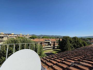 Appartamento di 155 m² con più di 5 locali a Firen