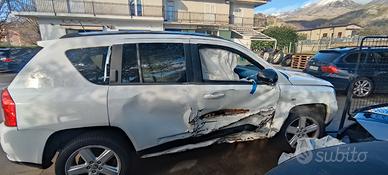 jeep compass incidentata 