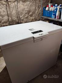 freezer whirlpool a pozzetto 600 litri