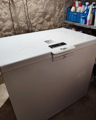 freezer whirlpool a pozzetto 600 litri