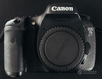 Canon EOS 7D+Obiettivi Canon EF-S 18-55mm/18-135mm