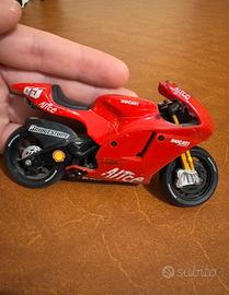 Modellino moto Ducati rossa 65