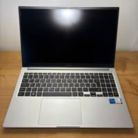 Samsung galaxy book 15.6 i5