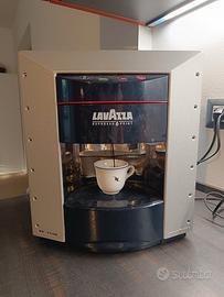 macchina caffè Lavazza Pininfarina espresso point 