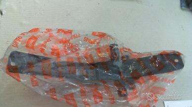 ATTACCO PARAFANGO ANT. SCARABEO 1999-2006 APRILIA 