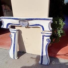 CORNICE  PER CAMINO IN MAIOLICA