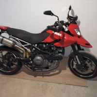 Ducati Hypermotard 796