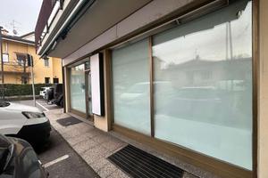 LOCALE COMMERCIALE A MERATE