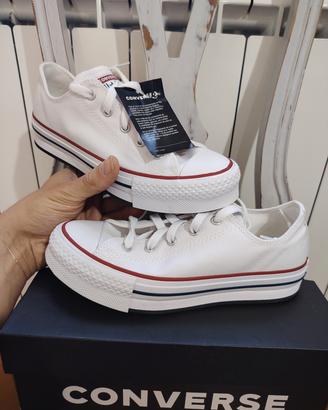 lotto 2 pezzi scarpe nuove Converse 