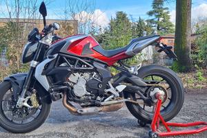 MV AGUSTA BRUTALE 800 ANNO 2013