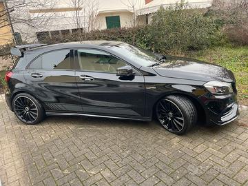 MERCEDES A45 AMG