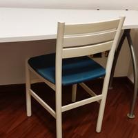 Scrivania con sedia 