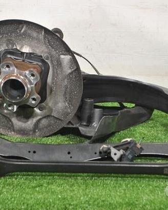 BMW F70 U06 Mozzo fusello posteriore destro