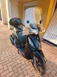 Kymco People 300 GTI 