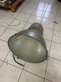 Lampade capannone industriale