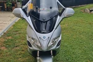 Piaggio X9 250 Evolution