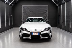 Toyota Supra GR 2.0 258cv (grigio tungsten silver)