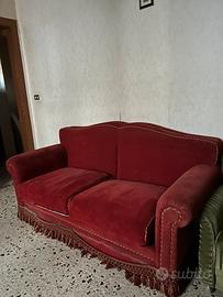 Divano in stoffa rosso