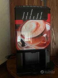 Macchinetta per caffè e cappuccino