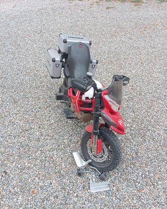 Moto elettrica Ducati Peg Perego