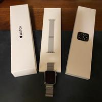 Apple Watch SE 44 mm Silver Aluminium GPS