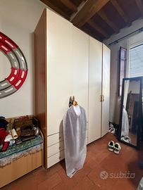 Armadio,cassettiera e credenza
