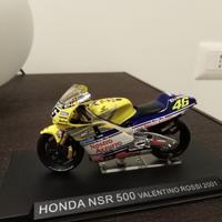 MODELLINO HONDA HRC NSR 500 2001 VALENTINO ROSSI 