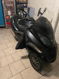 Piaggio MP3 250