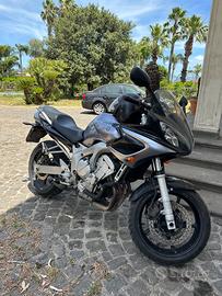 Yamaha FZ6 Fazer 600 2006 - 27.800 km - Gomme Nuov