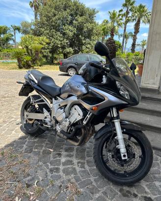 Yamaha FZ6 Fazer 600 2006 - 27.800 km - Gomme Nuov