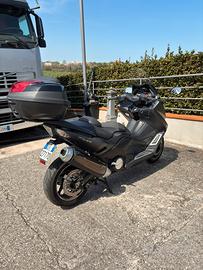 Scooter T-max