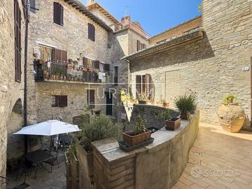 Appartamento in palazzo storico montone