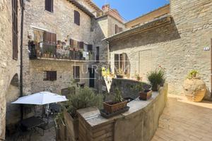 Appartamento in palazzo storico montone