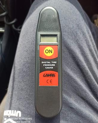 PROVAPRESSIONE PNEUMATICI DIGITALE LAMPA