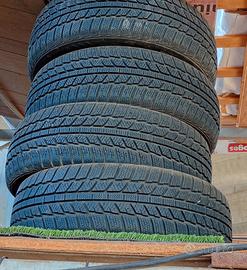 4 pneumatici invernali Michelin Road X 185/60 R15