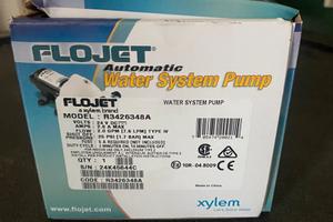 Pompa acqua 24V flojet