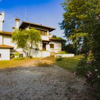 Villa con ampio giardino (periferia Portogruaro)
