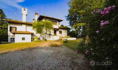 Villa con ampio giardino (periferia Portogruaro)