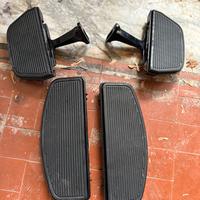 Coppia di pedane anteriori e posteriori harley