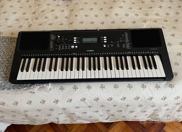 Yamaha PSR-E373 61 Tastiera Digitale