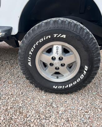 Cerchi gommati jeep wrangler 5 x 114,3