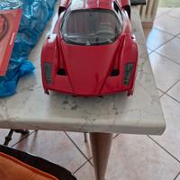 modellino ferrari  elettrica