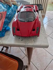 modellino ferrari  elettrica