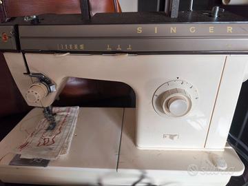 Macchina da cucire portatile Singer 7101