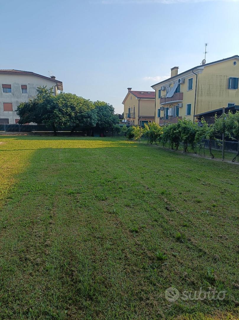 Terreno edificabile recintato - Vista 5