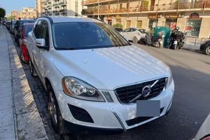 Volvo XC60 sempre tagliandata